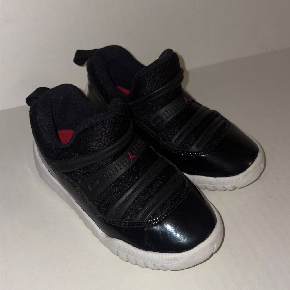 Jordan 11 Retro Little Flex Toddler Sneakers Black Size 10 / 10c